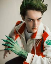 Lachlan (@cosplay.k.i.n.g) • Instagram photos and videos