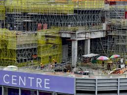 彼釆萧兮，一日不见，如三秋兮。 彼釆艾兮，一日不见，如三岁兮。 这是一首怀念人的诗，被怀念者可能是女性。 古时的歌谣很多是歌唱爱情的，因此这首诗可以当作男人思念爱人的歌词。 全诗的意思是说. å»ºé€ æ¥­10å¹´ä¾†é¦–å€¡å‡è–ª15å€‹å·¥ç¨®å—å½±éŸ¿ é ­æ¢æ—¥å ±