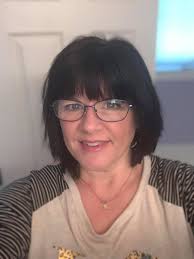 Day 19!! 💚❤️ It's so crazy how fast this year has gone by! 😳