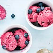 A dessert which is lower than fat than the chocolate nut sundae. The 10 Best Healthy Sweets And Treats Self Editors Choice Food Awards Self