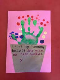 Here are a bunch of creative mother's day cards and crafts that kids can make for mom! Mother S Day Cards Reception Mothers Day Cards Craft Mothers Day Cards Best Mothers Day Cards
