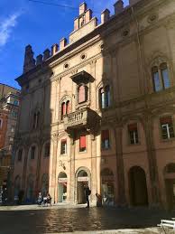See 29 photos and 2 tips from 157 visitors to cose d'altre case. Bologna Mini Guida All Estate In Citta Tortellini Co