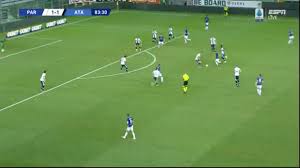 El volante alejandro papu gómez tuvo su bautismo de gol en el torneo cuando iban 9 minutos del primer tiempo y con eso le alcanzó al equipo argentino para llevarse la messi no consiguió romper en el primer cambio de marcha, siempre se encontró con un rival o un corte justo de los defensores. El Mejor Argentino Tras Messi La Nueva Genialidad Del Papu Gomez As Chile