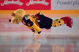 Sfida avvincente quella andata in onda questa sera in icehl. Capitano Offical Mascot Of The Vienna Capitals Videos Facebook