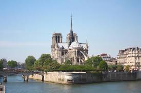 Like a jewellery case, it offers some of the finest paris at its very heart. Eastern Most Point Ile De La Cite Review Of Square De L Ile De France Paris France Tripadvisor
