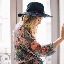 Where To Buy The Cutest Affordable Maternity Clothes Of 2021