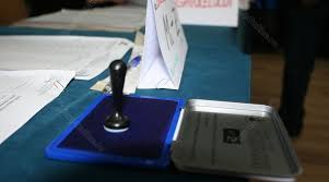 Comisia electorală centrală informează că, pentru alegerile parlamentului republicii moldova și referendumul republican consultativ din 24 februarie 2019, au fost constituite, în total, 2143 de secții de votare. Presedintele Unei Sectii De Votare Din Beclean Inlocuit De Bej Pmp A Facut Sesizarea