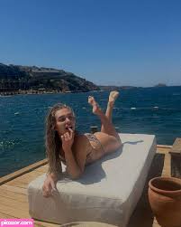 Melisa Dongel's alluring naked moments revealed