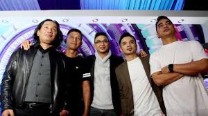 Tapi kau permainka e n ( hatiku luka ). Chord Kunci Gitar Dan Lirik Lagu Luka Disini Ungu Biarkan Aku Pergi Jangan Kau Tanyakan Lagi Tribunnewswiki Com Mobile