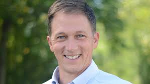 A screen time and education expert: 'My students don't understand  handwriting'