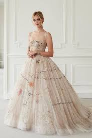 Inaugurato nel 2000 nei locali dell'ex officina attrezzeria, il museo jun 18, 2021 · allo stadio del marmo di atene i pepli sporty di dior. Dream Dress Abiti Da Sposa Dior Vestito Da Sera Abito Dior