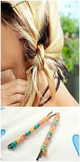 These cute little hair pins are very easy and inexpensive to make! 21 Unexpectedly Stylish Ways To Wear Bobby Pins Diy Crafts