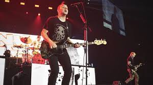 In a statement on twitter, he said he had been. Mark Hoppus Der Blink 182 Star Ist An Krebs Erkrankt Stern De