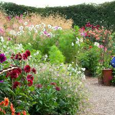Sarah Raven Garden Yard Ideas Beautiful Gardens Cottage Garden