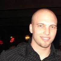 Lee Winkler's Instagram, Twitter & Facebook