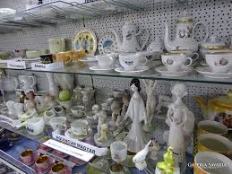 Kurt Willner in Klagenfurt Austria, vase in memory. The picture shows the  Spanish riding school. He has!