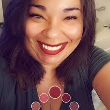 Tracey Cotton's Instagram, Twitter & Facebook