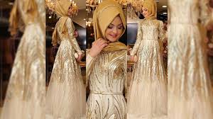 Untuk model kebaya terbaru, coba berikan twist pada kebaya putih dengan sampiran selendang yang menyatu di salah satu sisi. Model Gaun Pesta Brokat Mewah Untuk Muslimah Youtube