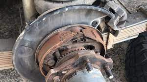 The handbrake pads on some disc brakes are separate from the pads operated by the hydraulic system. Handbrake Adjustment Toyota Landcruiser V8 Vdj79 Disc Brake Rear End Youtube