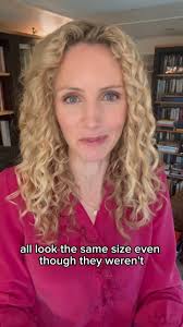 Suzannah Lipscomb 添加了 1 张新照片。