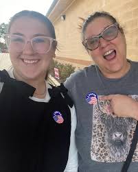 🇺🇸HAPPY ELECTION DAY!! 🇺🇸 I got to go with my mom to vote today as a  future voter😆
