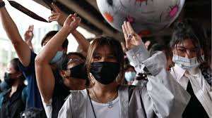 Dengan rahmat tuhan yang maha esa presiden republik indonesia (2) penerima wasiat sebagaimana dimaksud pada ayat (1) bertindak sebagai kuasa wakif. Thailand Kuat Kuasa Semula Undang Undang Larang Kritik Raja Bebasnews