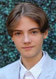 Robert Scott's Instagram, Twitter & Facebook