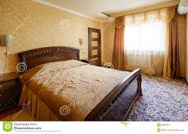 Blanc / blanc ensemble de chambre à coucher vintage. Interieur D Or De Chambre A Coucher D Hotel Classique De Vintage Image Stock Image Du Hotel Elegance 68936127