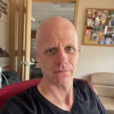 Rogan doesn't even write his own material...personally i think it's obvious  he gets a lot of it from Joey Diaz.