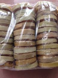 Jika dibandingkan dengan gula pasir, gula kabung lebih mudah larut di dalam air dan memiliki rasa serta aromanya tersendiri. Gula Kabung Gula Melaka Gula Gerek Palm Sugar Food Drinks Baked Goods On Carousell