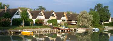 Das haus wurde der villa forni cerato nachgebaut, eine der vielen italienischen villen a. Seepark Weiden Am See Hauser Direkt Am Neusiedlersee Kaufen