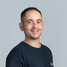 What is a screw conveyor?