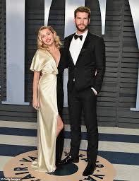 Endgame premiere a couple of days even miley cyrus had a small struggle when she introduced liam hemsworth to her family and her. Miley Cyrus Loves Ex Husband Liam Hemsworth Very Very Very Much Daily Mail Online