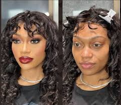 Hi Ladies! My name is Alexis , I am a professional makeup artist located in  Lexington, KY! I specialize in subtle, soft glams but I can do pretty much  anything! I have