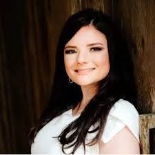 Gabrielle Daigle's Instagram, Twitter & Facebook