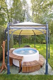 Here, we have some inspiring hot tub enclosure winter ideas that will totally inspire you! Inflatable Hot Tub Surround Ideas Outsidemodern