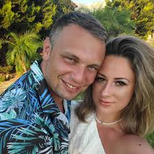 Is there anyone who would be able to do some gardening/weeding