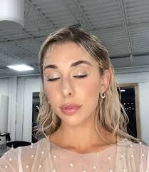 Last night was a blast at AQUAFOR event. Thank you to @audrey.dussault  @teferythebrand & @pashu.shop for organizing this 🧜‍♀️ , MUA by the best  @sarah__maud 🩷, WET HAIR LOOK @hair_byoskar 🩵