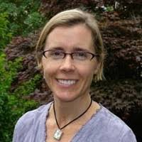 Sarah Brace's Instagram, Twitter & Facebook