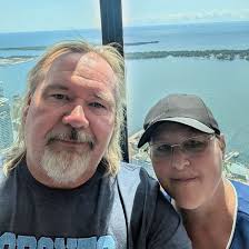 Auxiliary switch-controlled 12v under-hood music player?