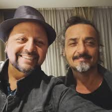 Ayer fue un día especial , visitar a Pedro Melo @pedromelogarces mi amigo  del alma Director musical , ver a @joevasconcellos grade querido !!! Super  Show se mandaron ! , La música sana , da vida , ...