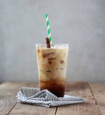 Un Cafe Glace A La Cannelle Cinnamon Dolce Ice Coffee Recipe Coffee Recipes