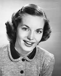 Teenage Fifties Hairstyles Ehow Uk Vintage Hairstyles 1950s Hairstyle 1950s Hairstyles