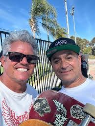 Jonathan Huntley's Instagram, Twitter & Facebook