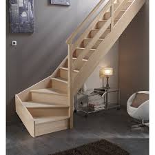 Deco.fr vous explique comment nettoyer et entretenir votre escalier en bois en toute simplicité et sans vous ruiner. Astuces Pour Nettoyer Son Escalier En Bois Leovida Le Blog