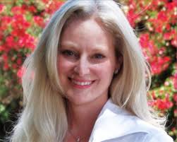 Suzanne Horton's Instagram, Twitter & Facebook