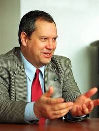 Dumitrudorin prunariu dumitru dorin prunarju born 27 september 1952 is a romanian cosmonaut he flew in space aboard soyuz 40 spacecraft and salyut 6. Uite Cum AratÄƒ Si Ce Face SoÅ£ia Singurului Roman Care A Ajuns In SpaÅ£iu Ii LeagÄƒ Un Mariaj De 39 De Ani Libertatea