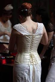 What Size Should Your Corset Be And How Tightly Should You Lace It The Dreamstress