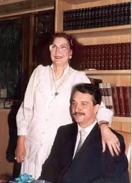 Historias del Cine Mexicano - Fanny Kaufman (Vitola) y su hijo Humberto  Elizondo, quien algunos aseguran, su padre es Jorge Negrete, el charro  cantor. El parecido es innegable, pero tanto existen versiones