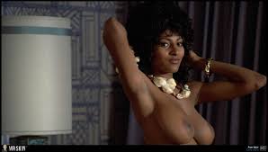 Mamorial Day Classics: Pam Grier, Jamie Lee Curtis, And More - Fleshbot